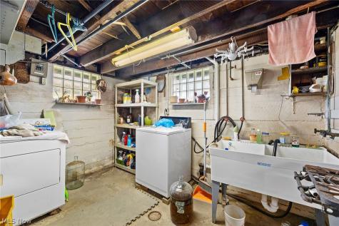 712 S Hametown Road Copley OH 44321