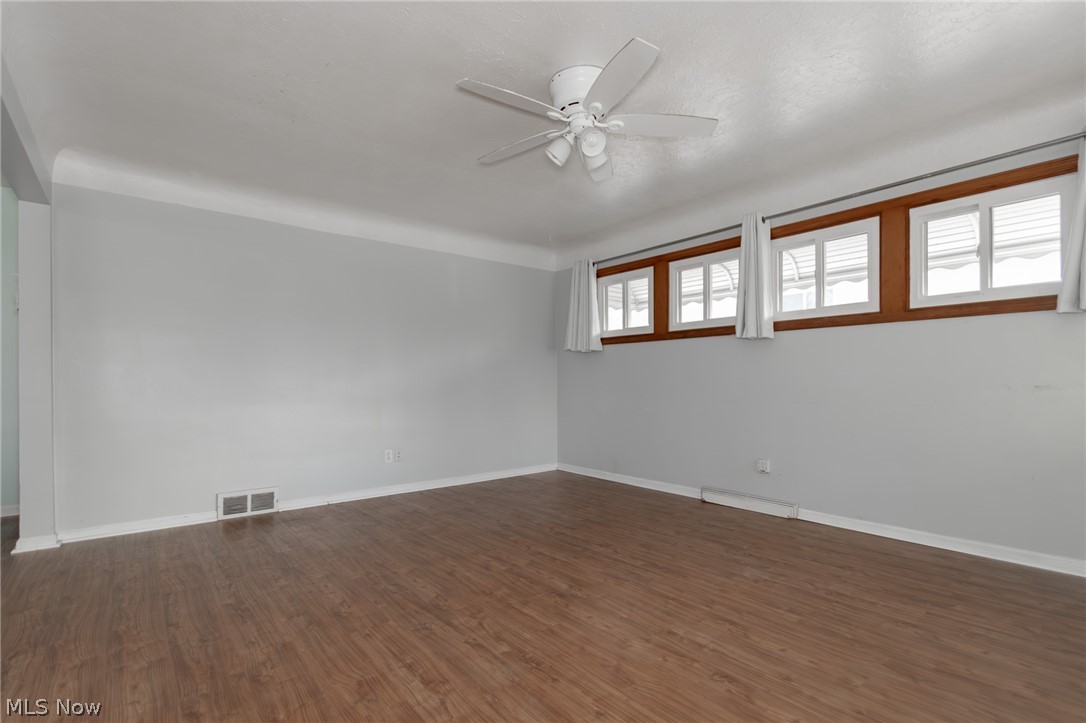 34233 Beach Park Avenue Eastlake OH 44095