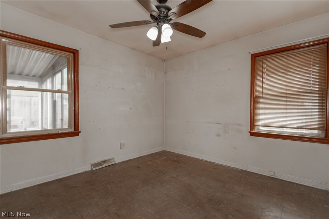 34233 Beach Park Avenue Eastlake OH 44095