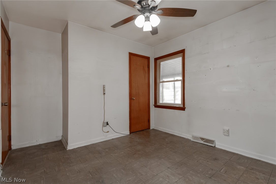 34233 Beach Park Avenue Eastlake OH 44095
