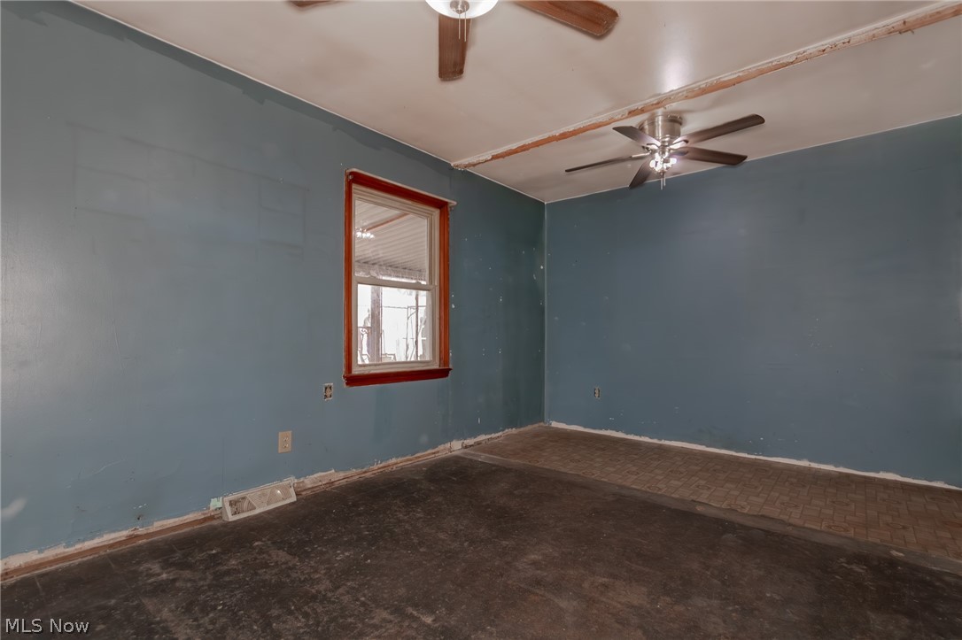 34233 Beach Park Avenue Eastlake OH 44095