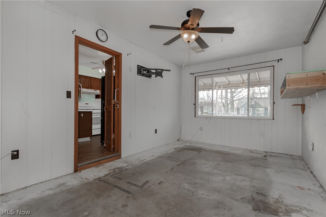 34233 Beach Park Avenue Eastlake OH 44095