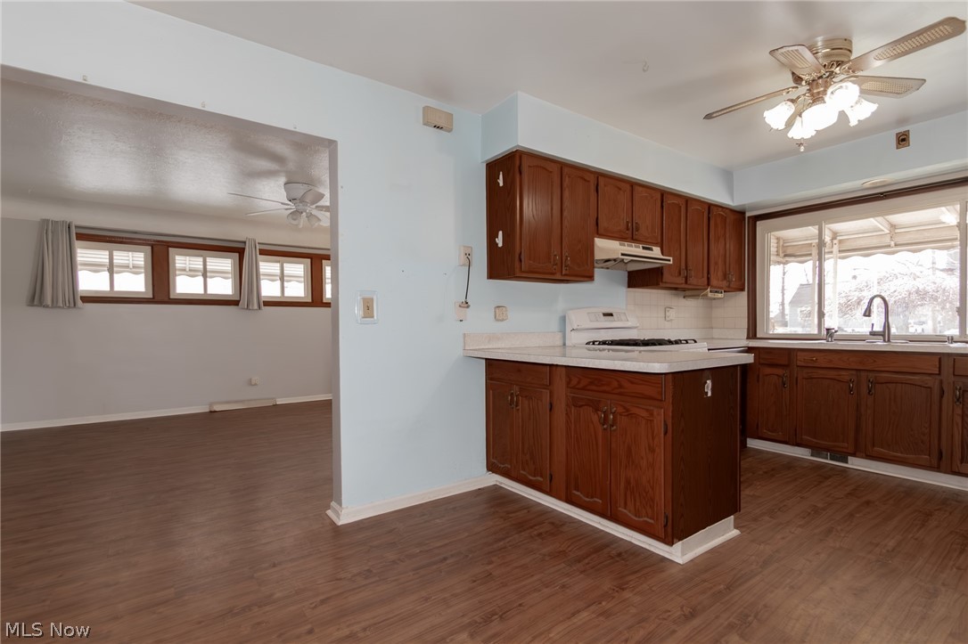34233 Beach Park Avenue Eastlake OH 44095