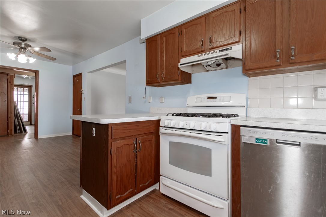 34233 Beach Park Avenue Eastlake OH 44095