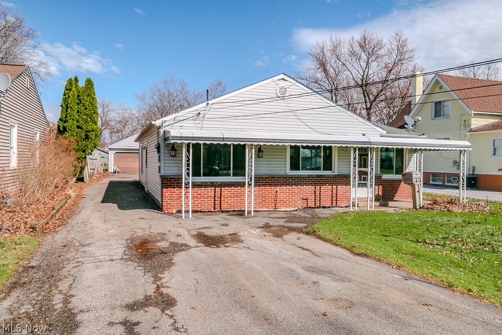 34233 Beach Park Avenue Eastlake OH 44095