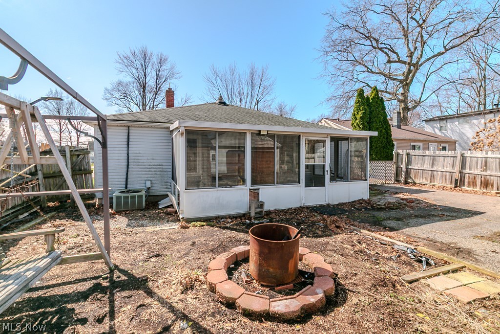 34233 Beach Park Avenue Eastlake OH 44095