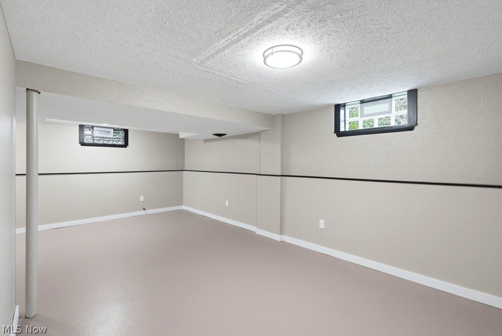 1888 Mt Pleasant Street NW North Canton OH 44720