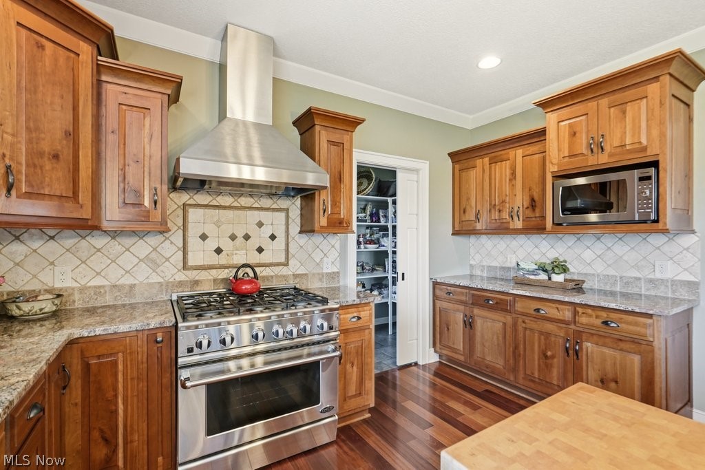 2566 Morning Star Drive Hinckley OH 44233