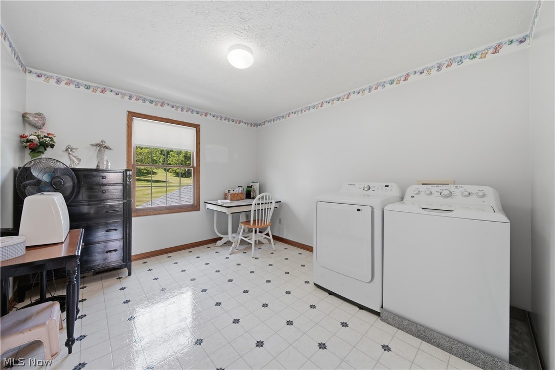 813 Walnut Ridge Street NW Bolivar OH 44612