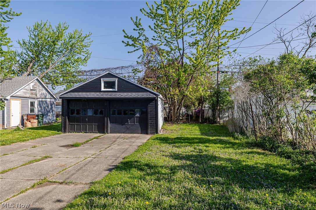 8214 Essen Avenue Parma OH 44129