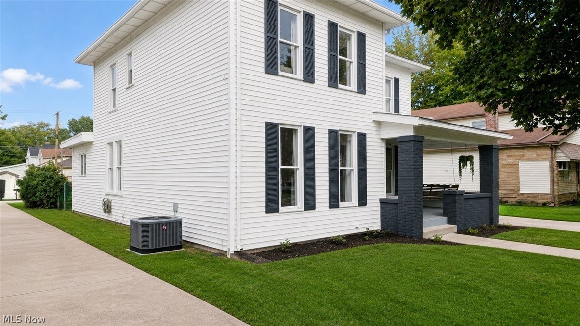705 N Walnut Street Dover OH 44622