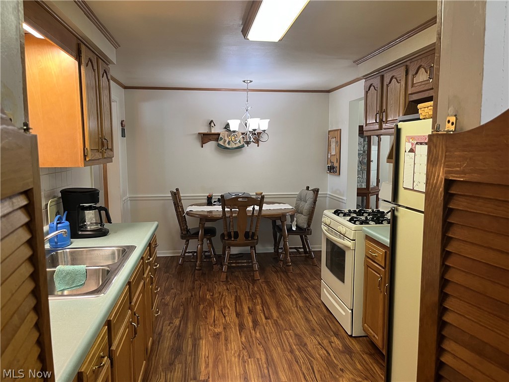 124 Aylesboro Avenue Boardman OH 44512