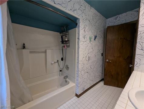 7715 Brecksville Road Independence OH 44131