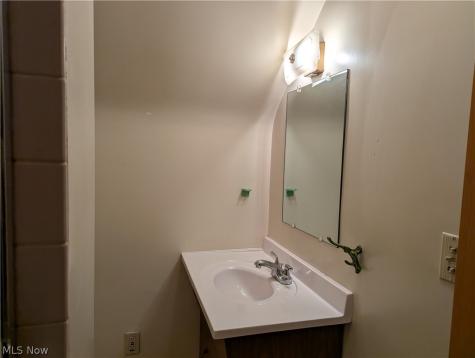 7715 Brecksville Road Independence OH 44131