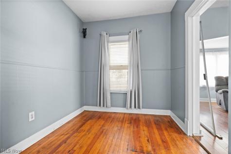3270 W 122nd Street Cleveland OH 44111
