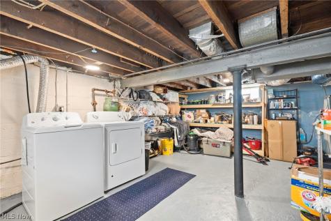 3270 W 122nd Street Cleveland OH 44111