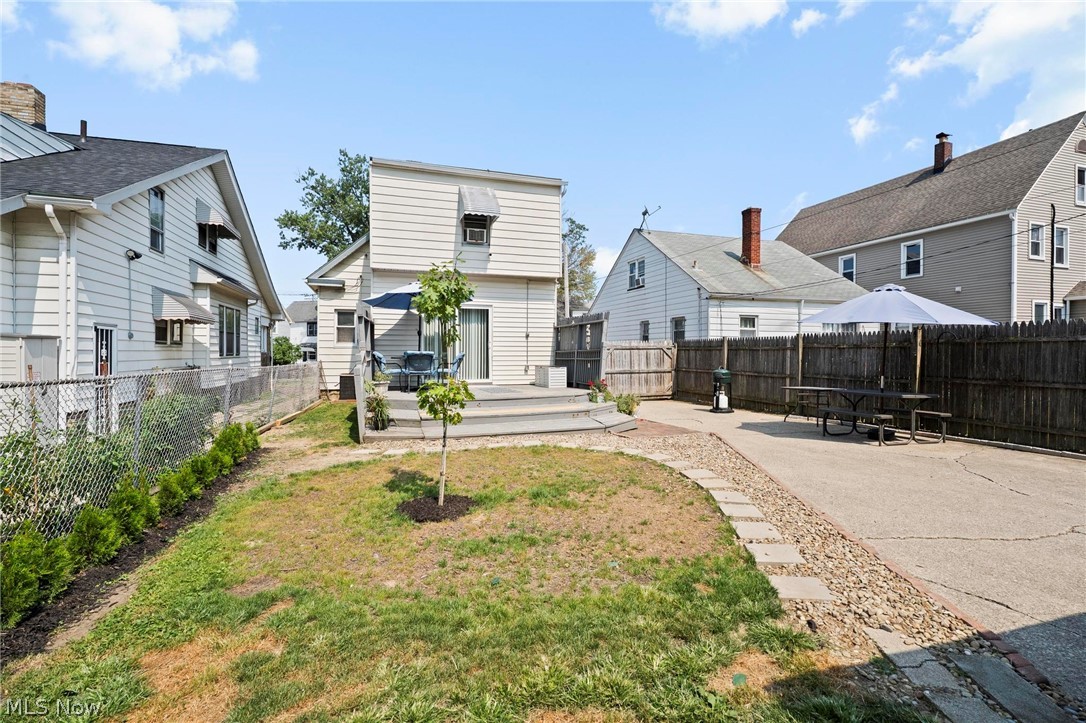 3270 W 122nd Street Cleveland OH 44111