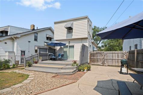 3270 W 122nd Street Cleveland OH 44111