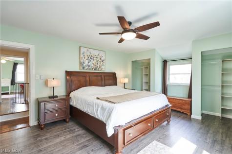 1360 Croyden Road Lyndhurst OH 44124