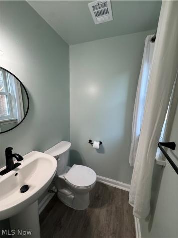 1360 Croyden Road Lyndhurst OH 44124