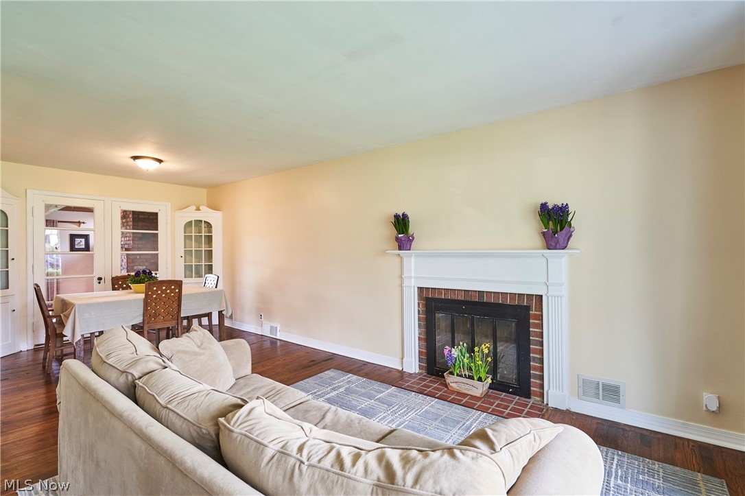 1360 Croyden Road Lyndhurst OH 44124