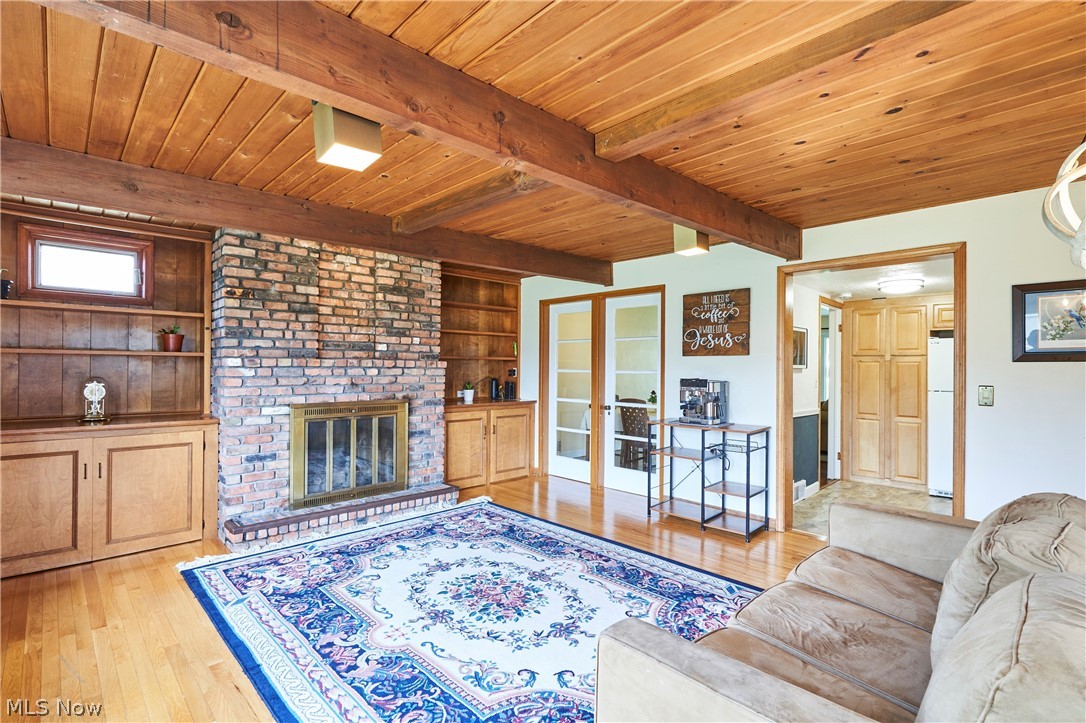 1360 Croyden Road Lyndhurst OH 44124