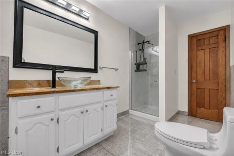 454 E 270th Street Euclid OH 44132