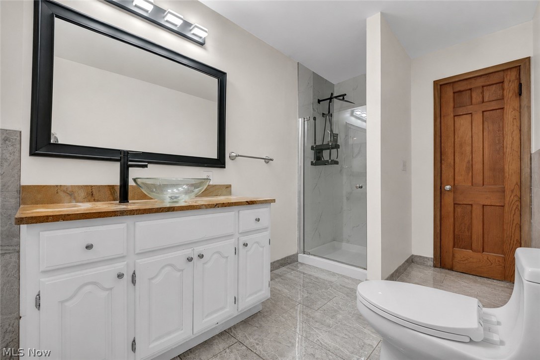 454 E 270th Street Euclid OH 44132