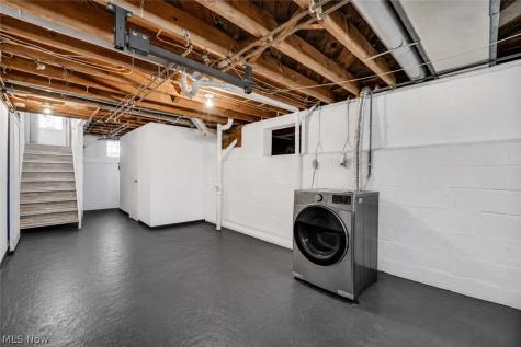 454 E 270th Street Euclid OH 44132