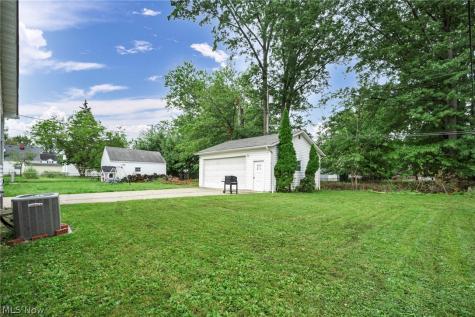 454 E 270th Street Euclid OH 44132