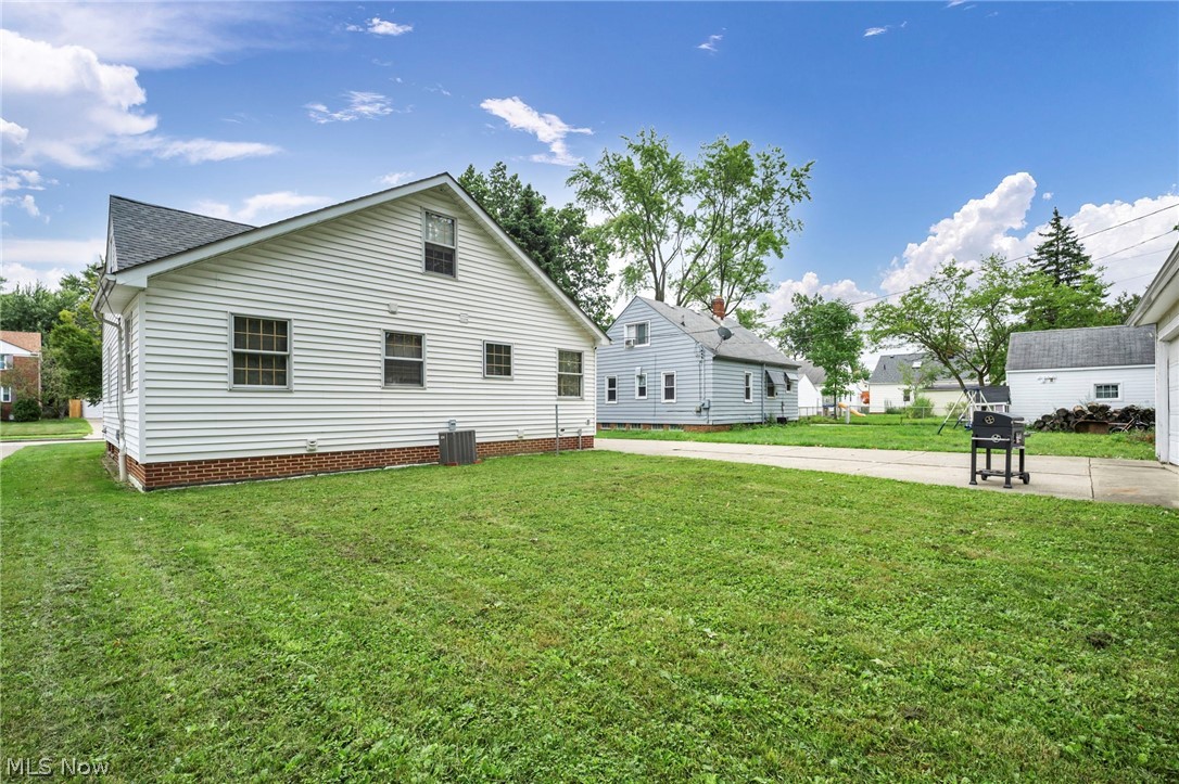 454 E 270th Street Euclid OH 44132