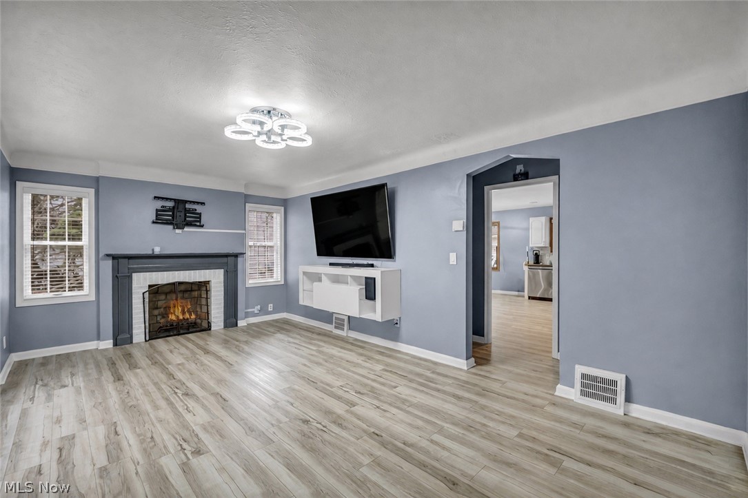 454 E 270th Street Euclid OH 44132