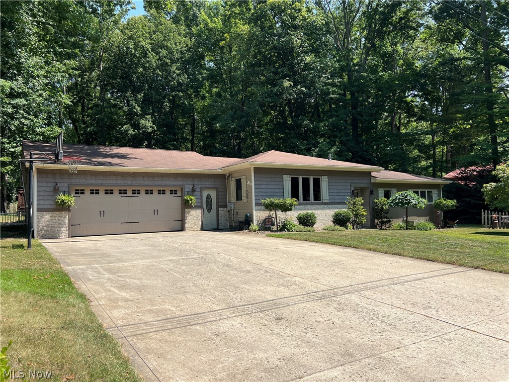 7430 Whitewood Drive Ashtabula OH 44004