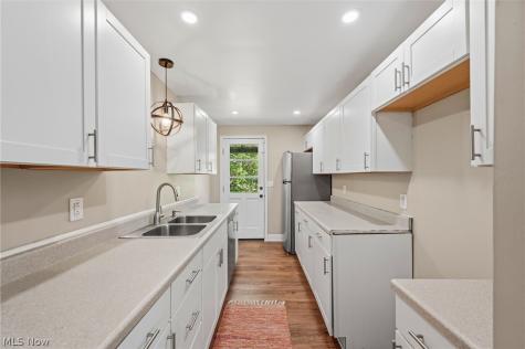 815 E Cassell Avenue Barberton OH 44203