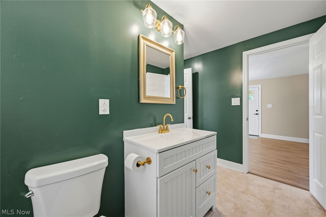 815 E Cassell Avenue Barberton OH 44203