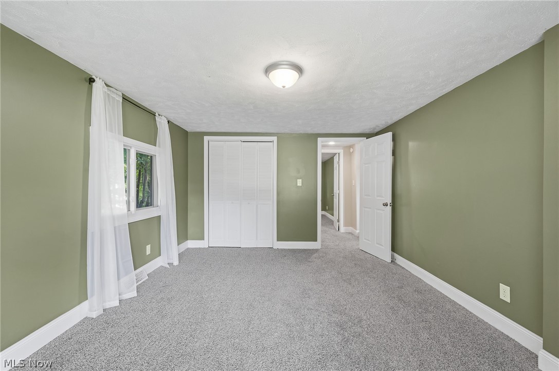815 E Cassell Avenue Barberton OH 44203