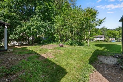 815 E Cassell Avenue Barberton OH 44203