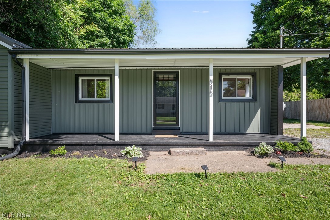 815 E Cassell Avenue Barberton OH 44203
