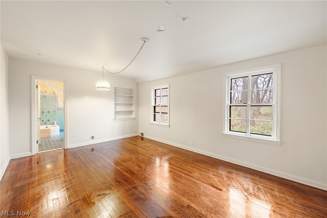 1884 S Belvoir Boulevard South Euclid OH 44121