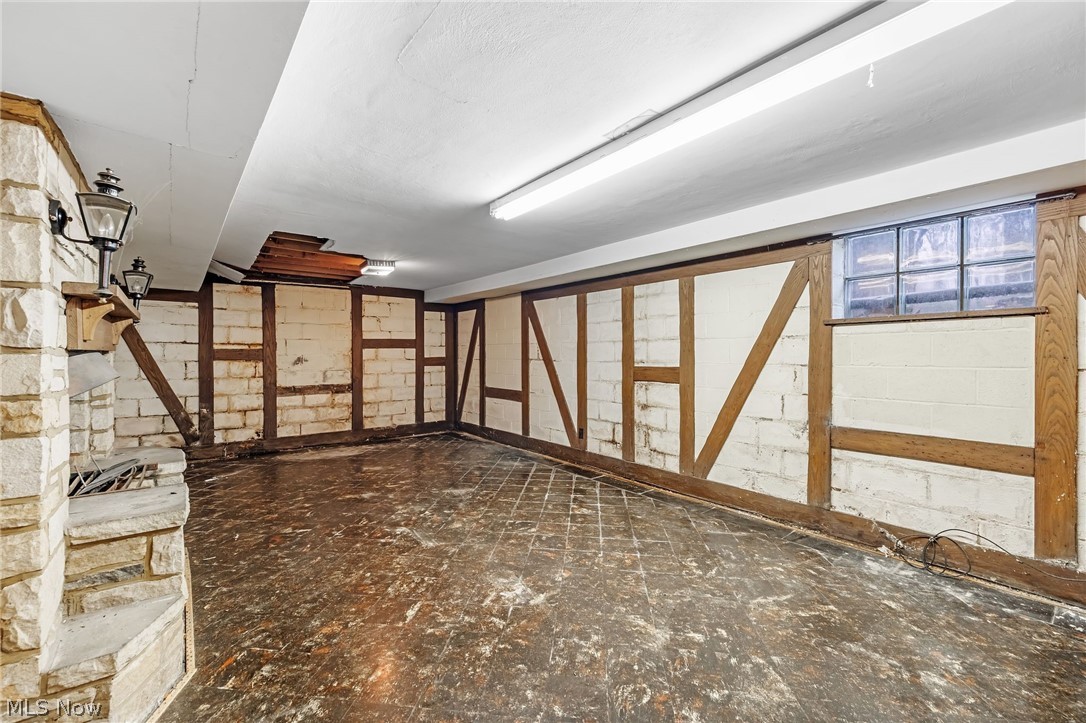 1884 S Belvoir Boulevard South Euclid OH 44121