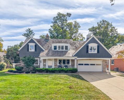 20716 Edgecliff Drive Euclid OH 44123