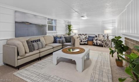 20716 Edgecliff Drive Euclid OH 44123