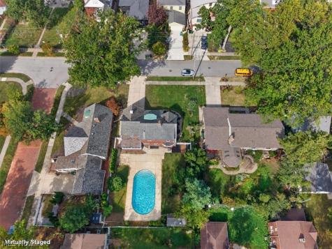 20716 Edgecliff Drive Euclid OH 44123