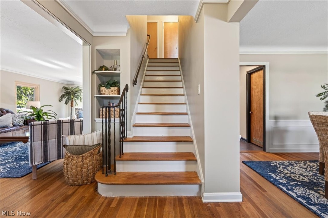 20716 Edgecliff Drive Euclid OH 44123