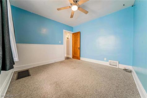 19541 Naumann Avenue Euclid OH 44119