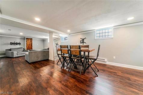 19541 Naumann Avenue Euclid OH 44119