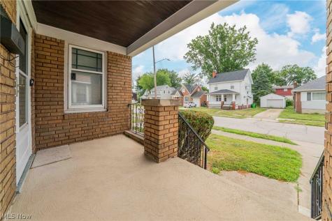 19541 Naumann Avenue Euclid OH 44119