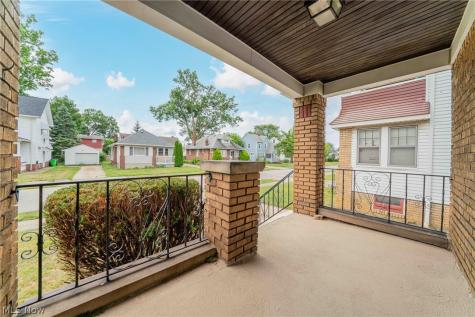 19541 Naumann Avenue Euclid OH 44119