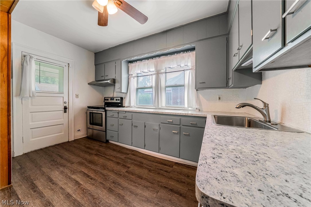 19541 Naumann Avenue Euclid OH 44119