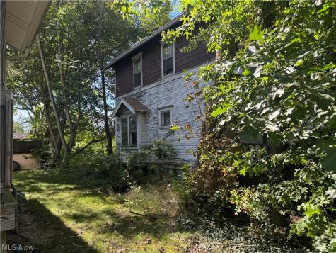 838 Fess Avenue Akron OH 44307